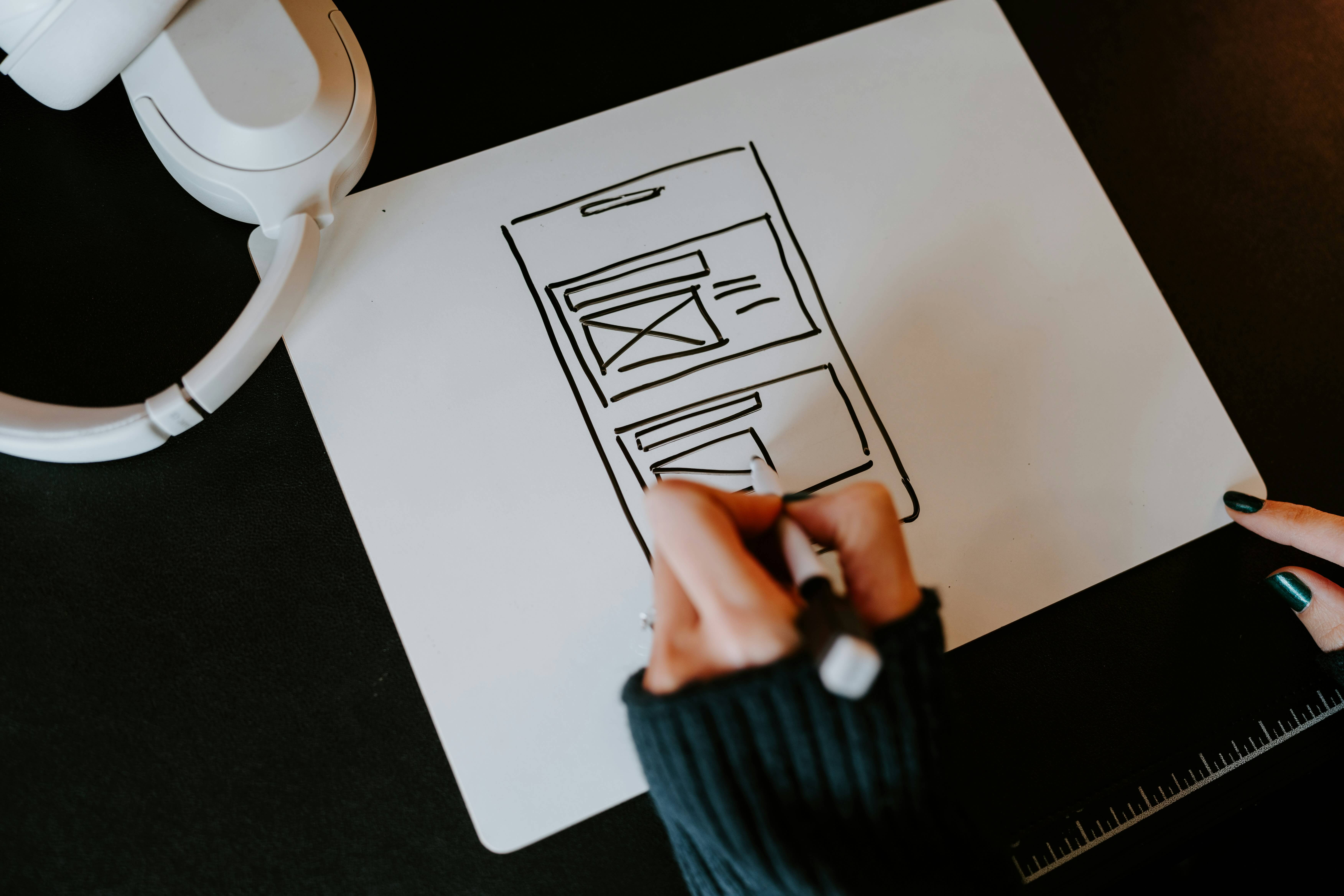 Design moderno e inovador de interfaces digitais para websites e aplicativos.