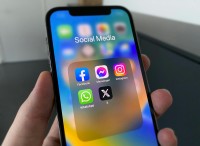 Mídia Social Orgânica versus Paga em 2026: Onde Investir para Obter o Maior Retorno?
